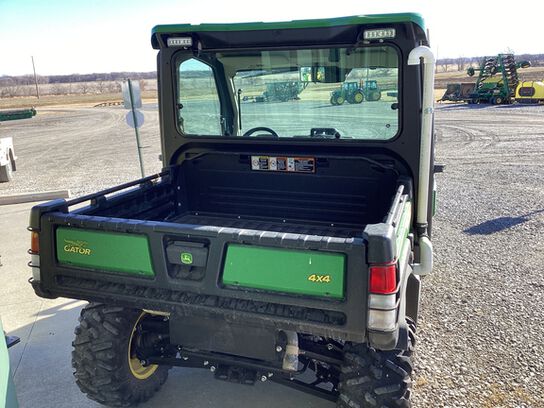 2022 XUV 835R - 413285,  image number 15