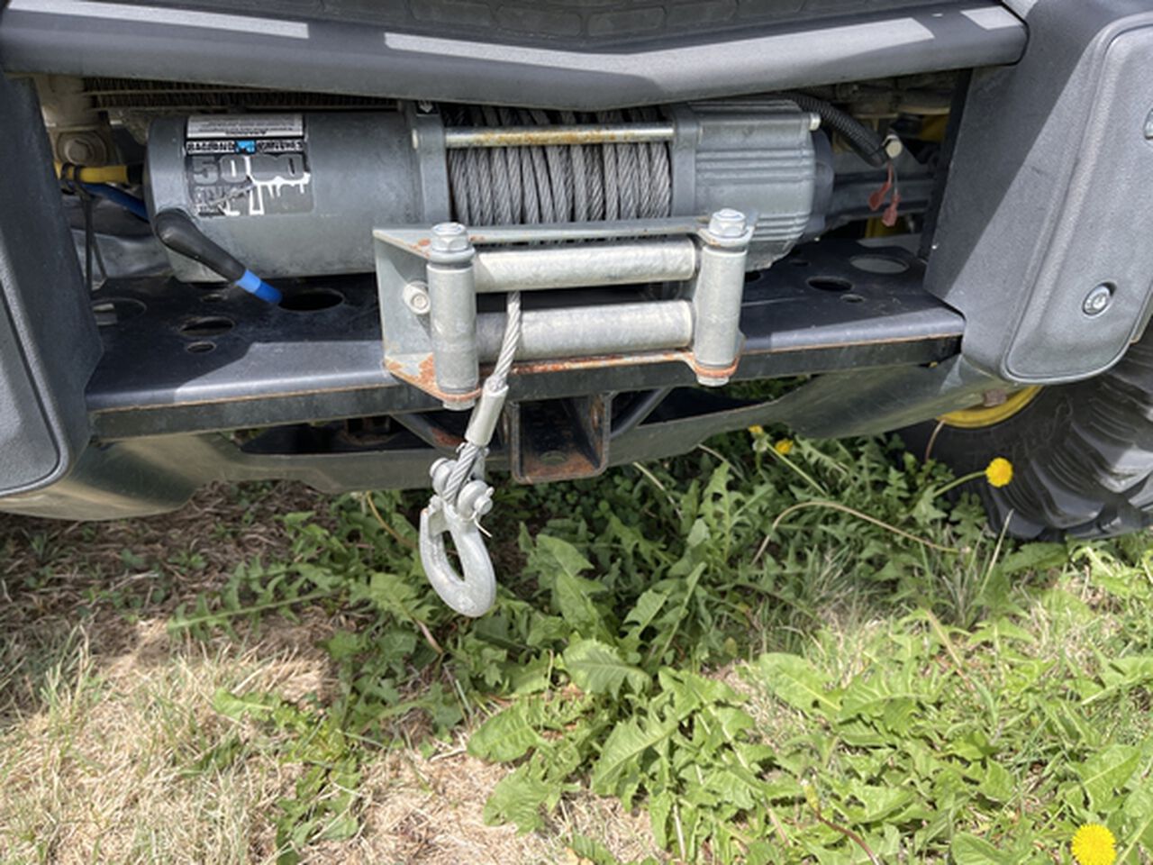 2020 XUV 835R - 429274,  image number 12