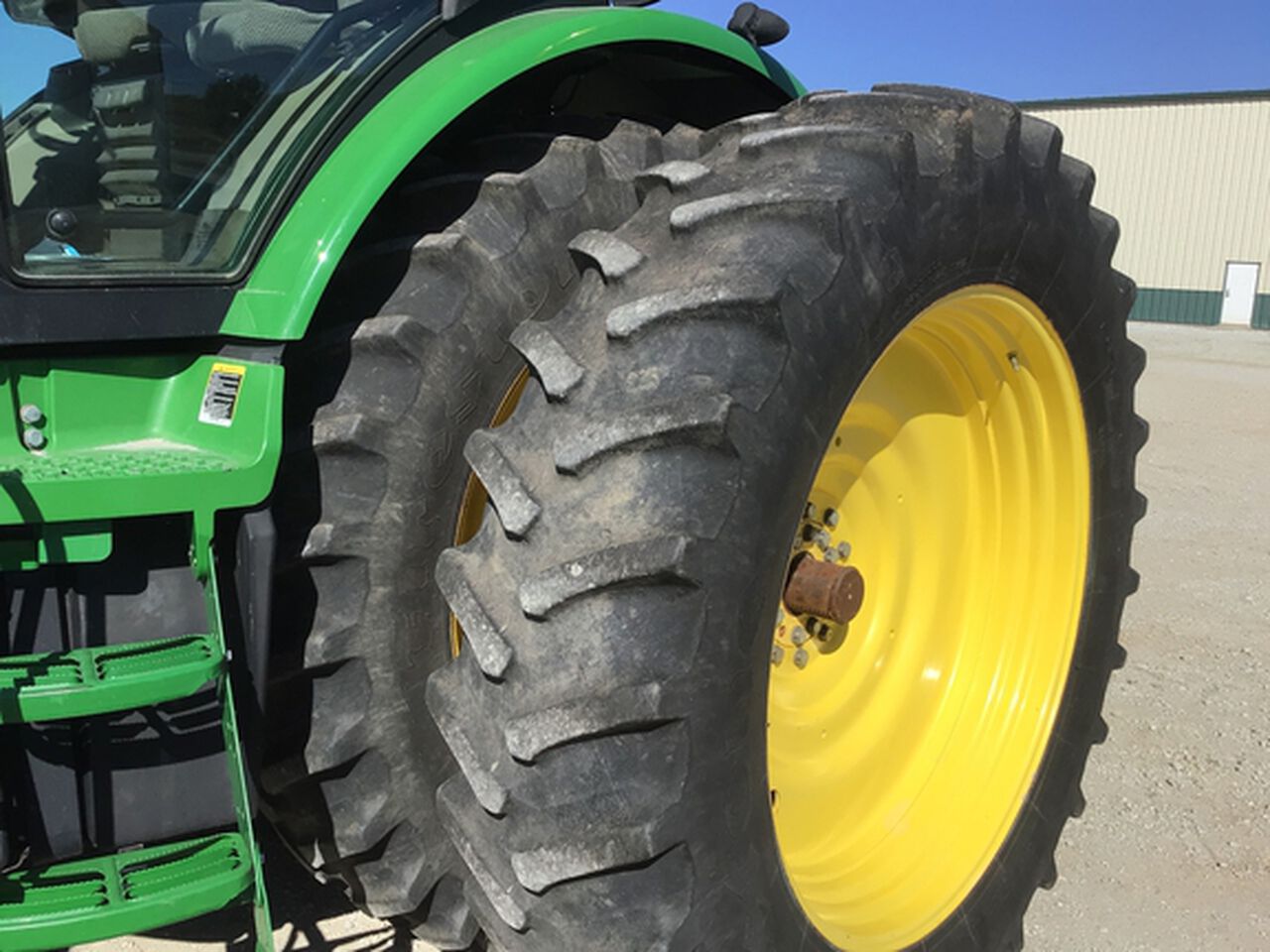 2011 8285R - 431497,  image number 8