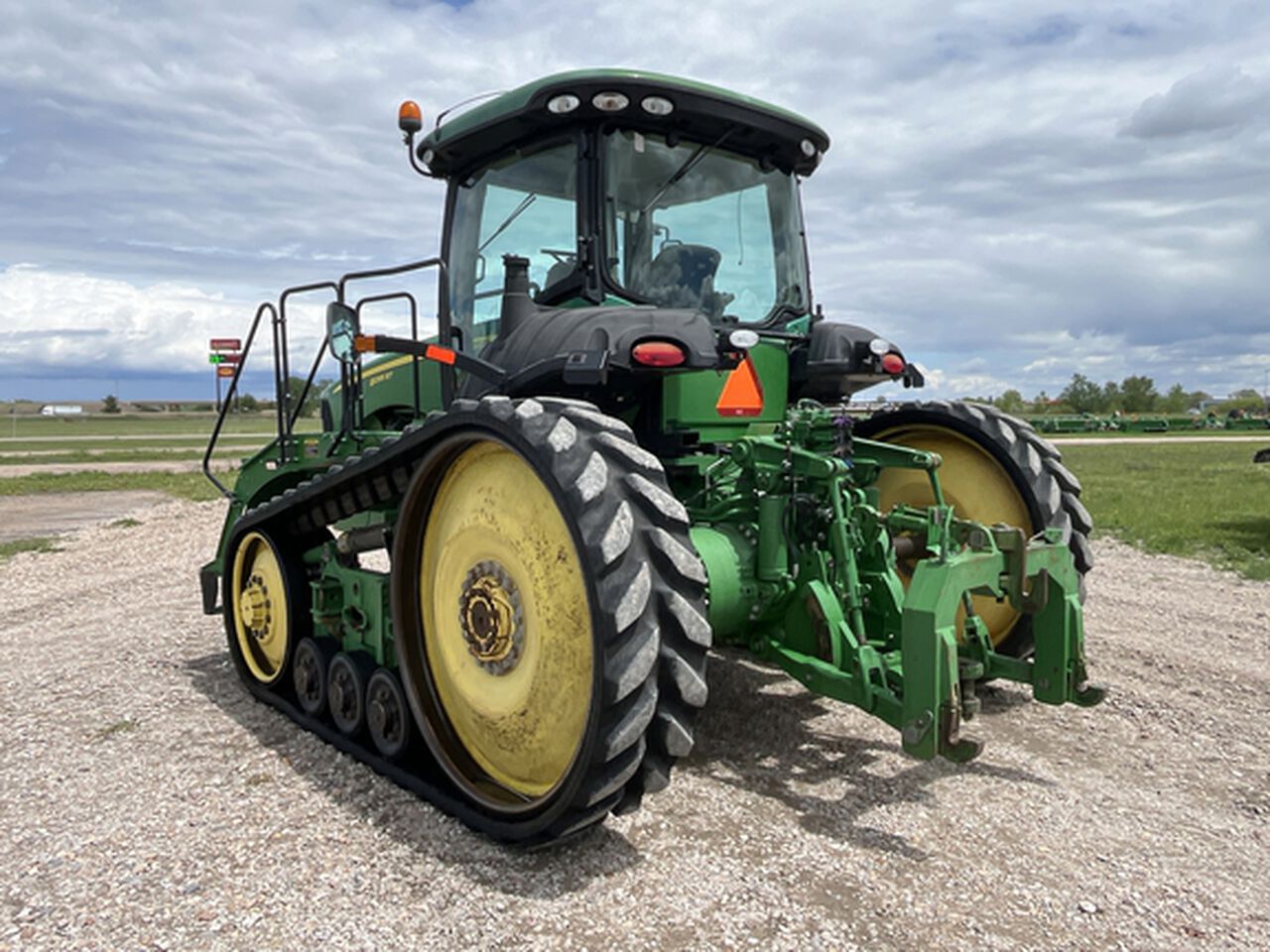 2010 8295RT - 439915,  image number 3