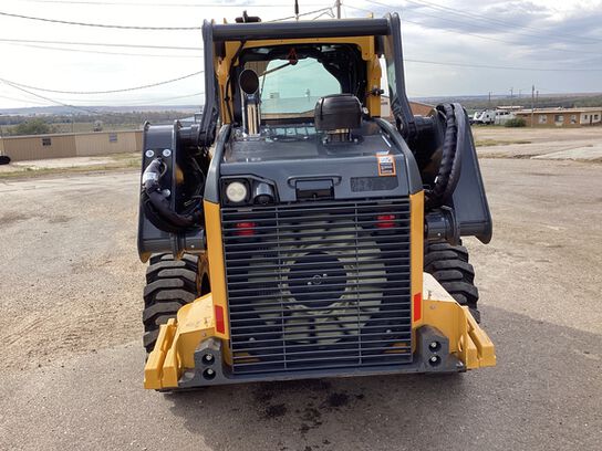 2024 324G - 440308,  image number 4