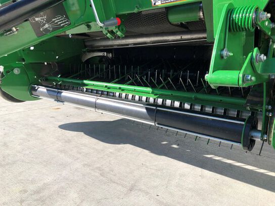 2022 560M - 423950,  image number 3