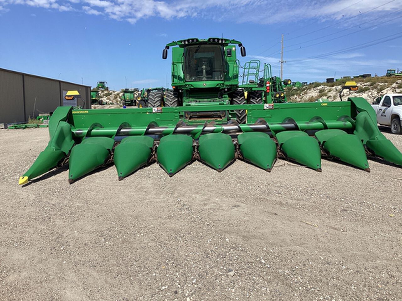 2022 C8R - 440968,  image number 4