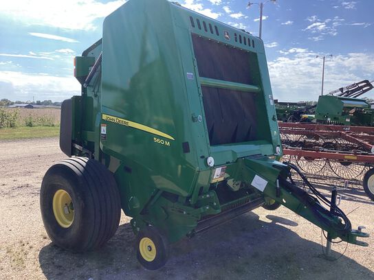 2022 560M - 430838,  image number 2