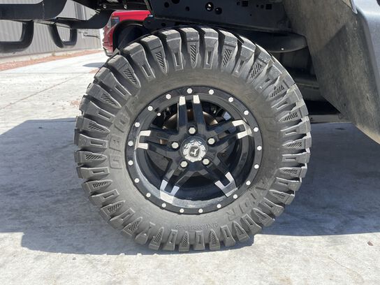 2023 XUV835M - 412941,  image number 20