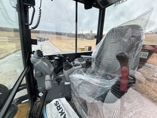 2024 60 P - 426208,  image number 4