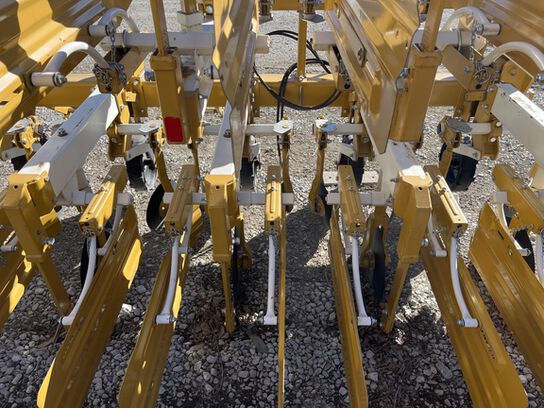 2022 6300 - 402543,  image number 7