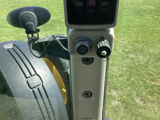 2010 8345R - 420194,  image number 13