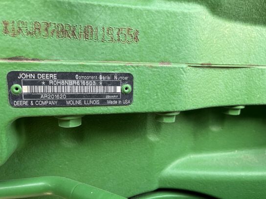 2017 8370R - 441497,  image number 32