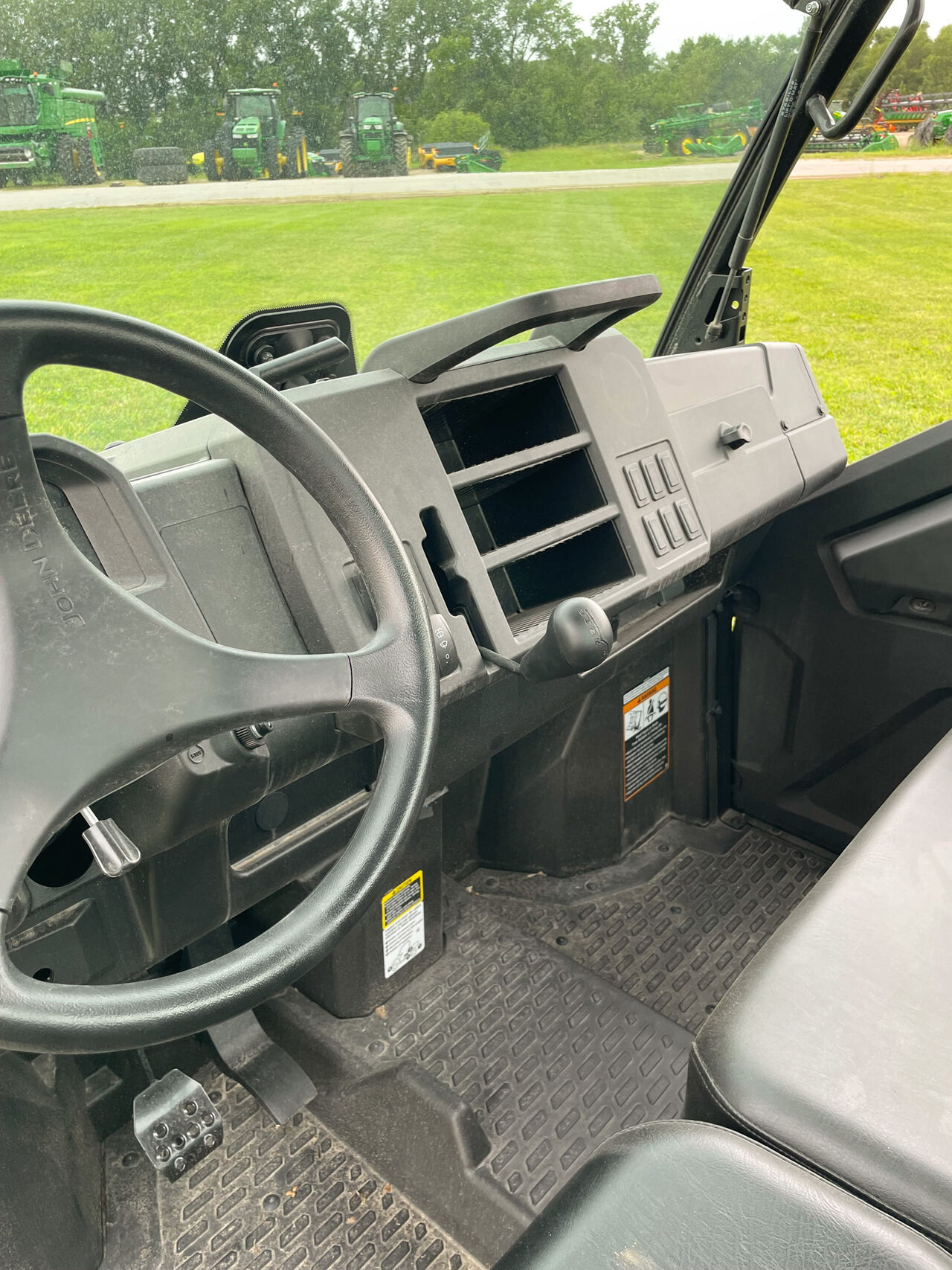 2024 XUV835M - 426626,  image number 4
