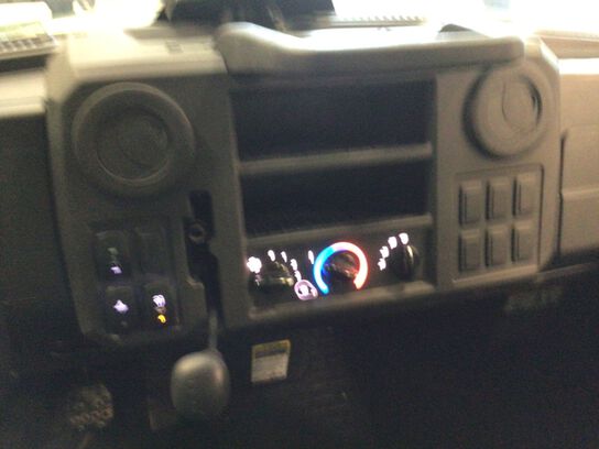 2024 XUV835M - 429704,  image number 9
