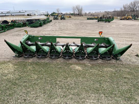 2008 608C - 443619,  image number 1