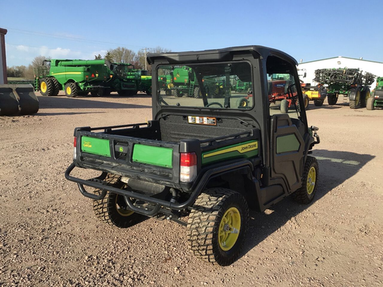 2023 XUV 835M - 412559,  image number 5