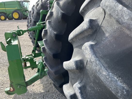 2017 8370R - 441497,  image number 28