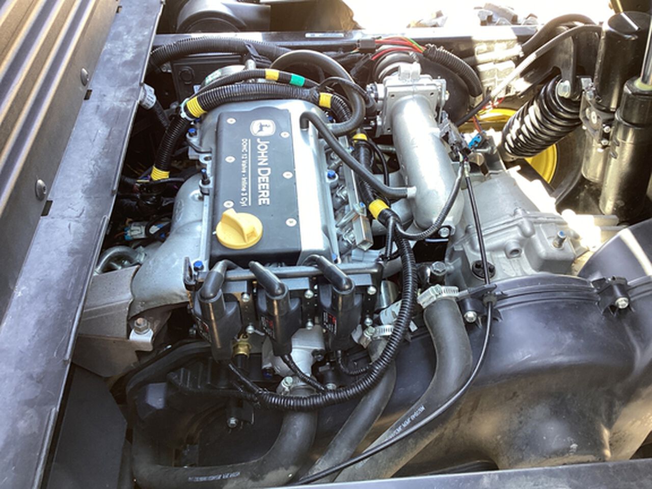 2023 XUV 835R - 430027,  image number 13