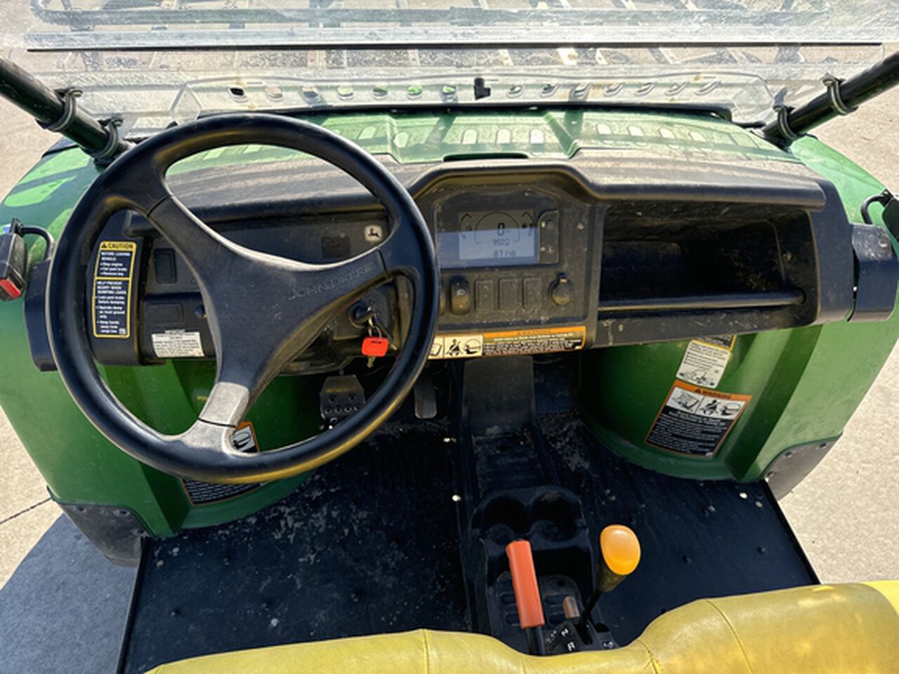 2020 XUV 825E - 435814,  image number 8