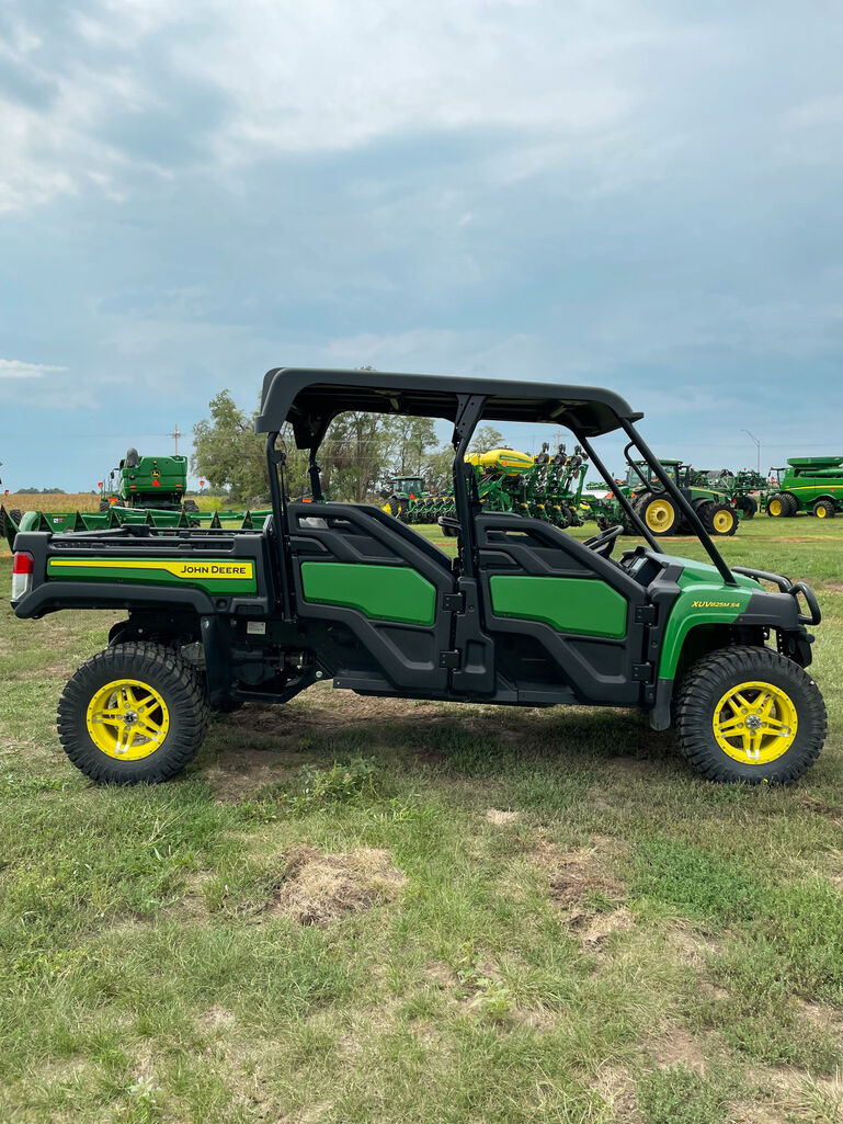 2023 XUV 825M S4 - 419432, 