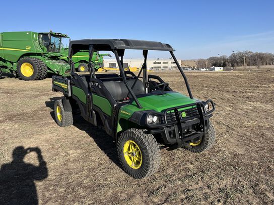 2023 XUV 825M S4 - 419433,  image number 1