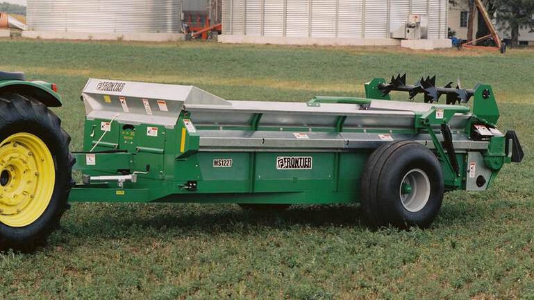 MS12 Series Large Chain-Unloading Manure Spreaders, 
