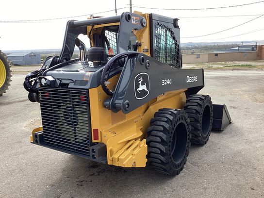 2024 324G - 440308,  image number 9