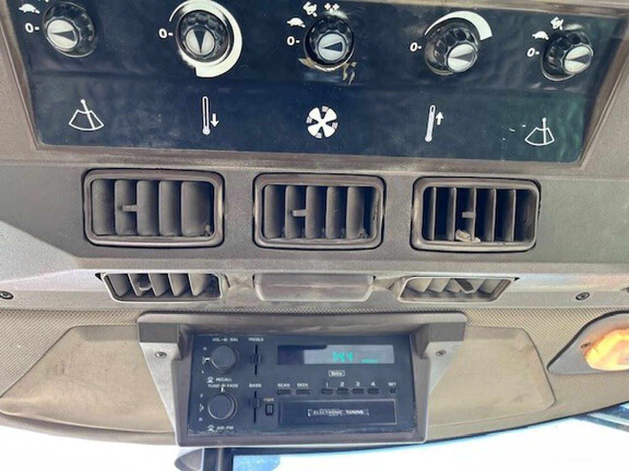 1989 4755 - 439729,  image number 16