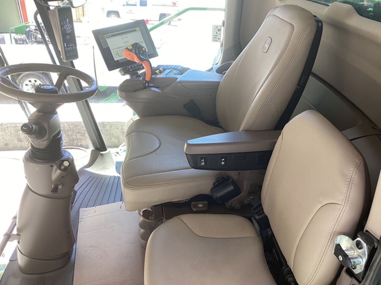 2024 S780 - 436806,  image number 13