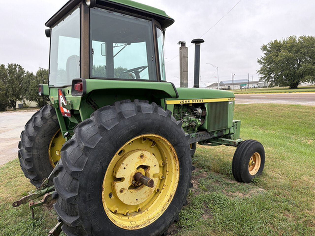 1977 4430 - 440506,  image number 3