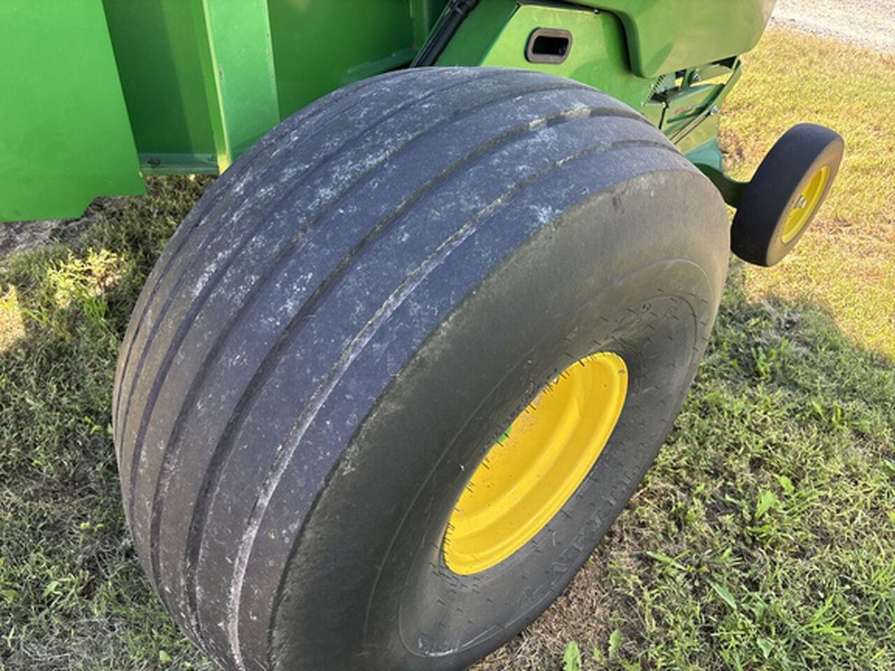 2019 560M - 448613,  image number 26