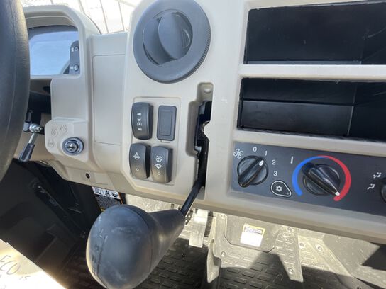 2024 XUV 835R - 444790,  image number 5