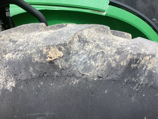 2013 7215R - 430506,  image number 23