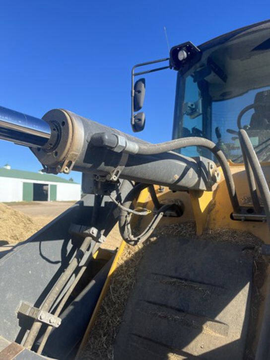 2018 344L - 443275,  image number 4