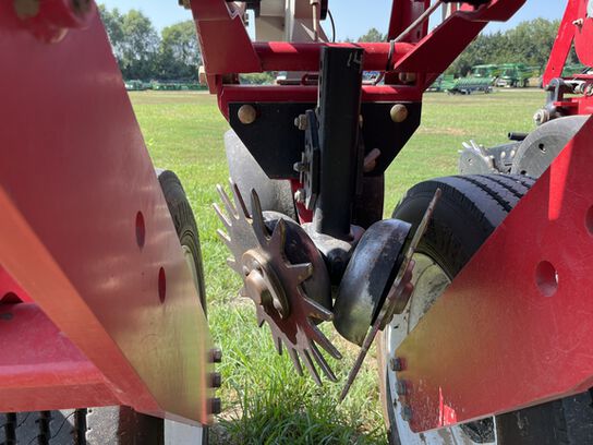 2013 8800 - 434410,  image number 8