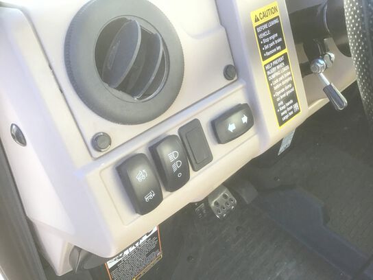 2020 XUV 835R - 441204,  image number 8