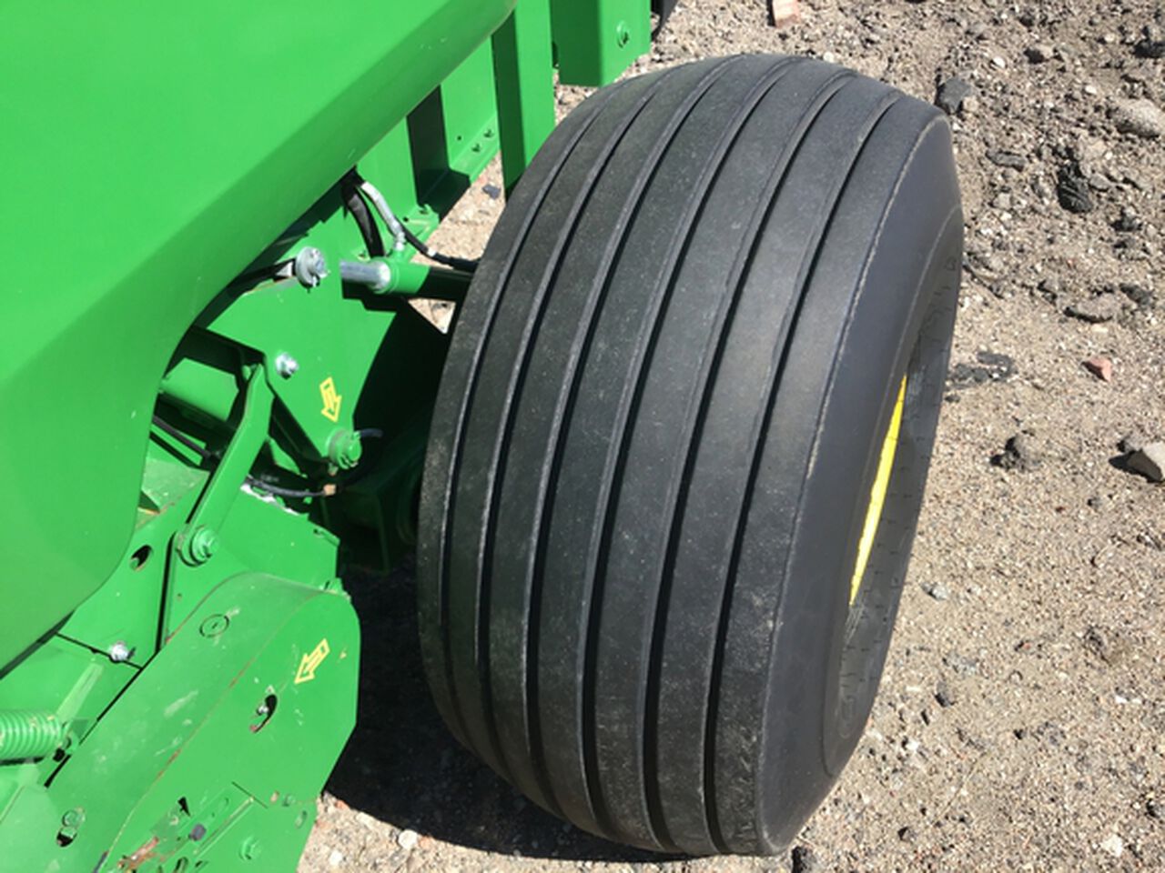 2019 560M - 421157,  image number 13