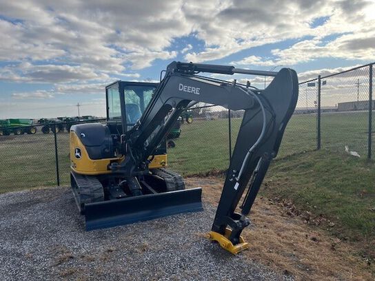 2024 60 P - 427343,  image number 2