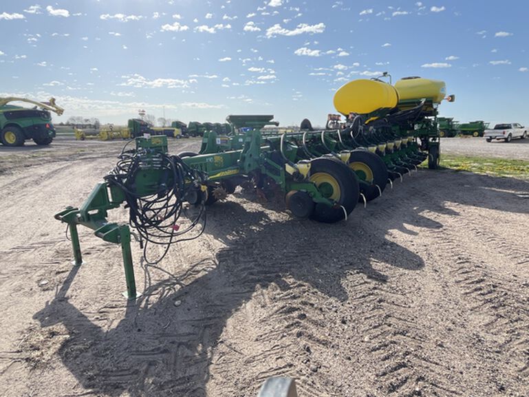 2010 1770NT CCS - 439018, 