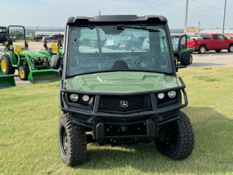 2024 XUV835M - 426635, 
