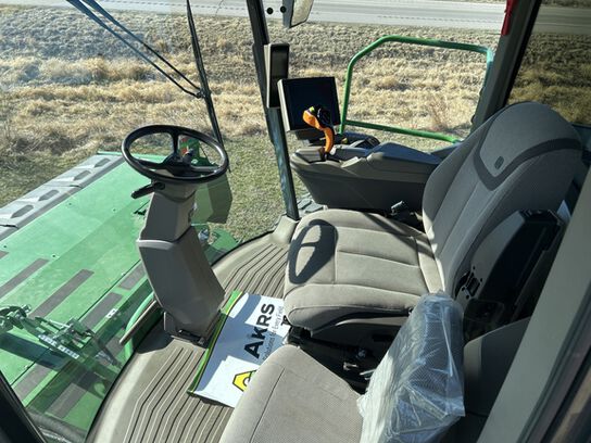 2022 W235R - 444369,  image number 4