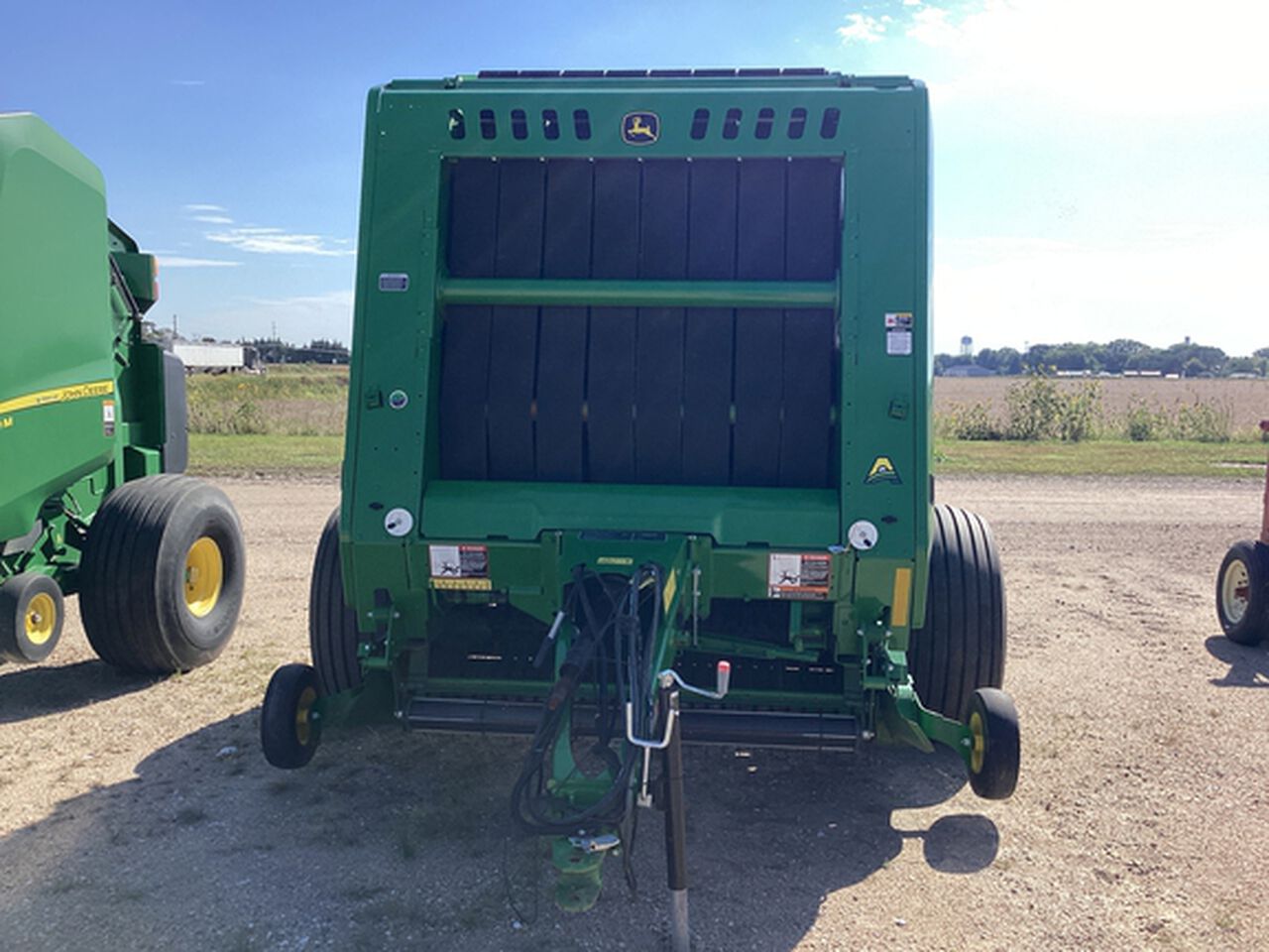 2022 560M - 430838,  image number 1