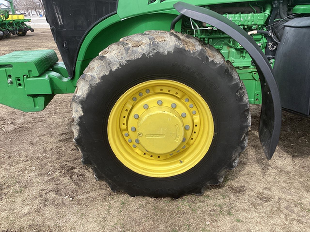 2013 7215R - 430506,  image number 29