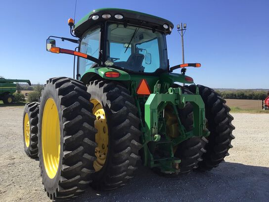 2011 8285R - 431497,  image number 3