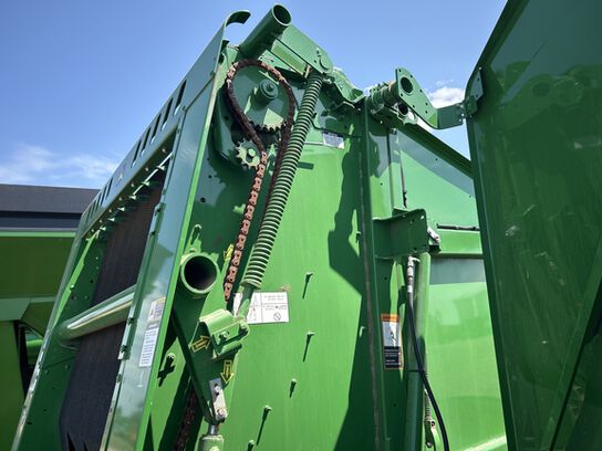 2023 560M - 427351,  image number 10