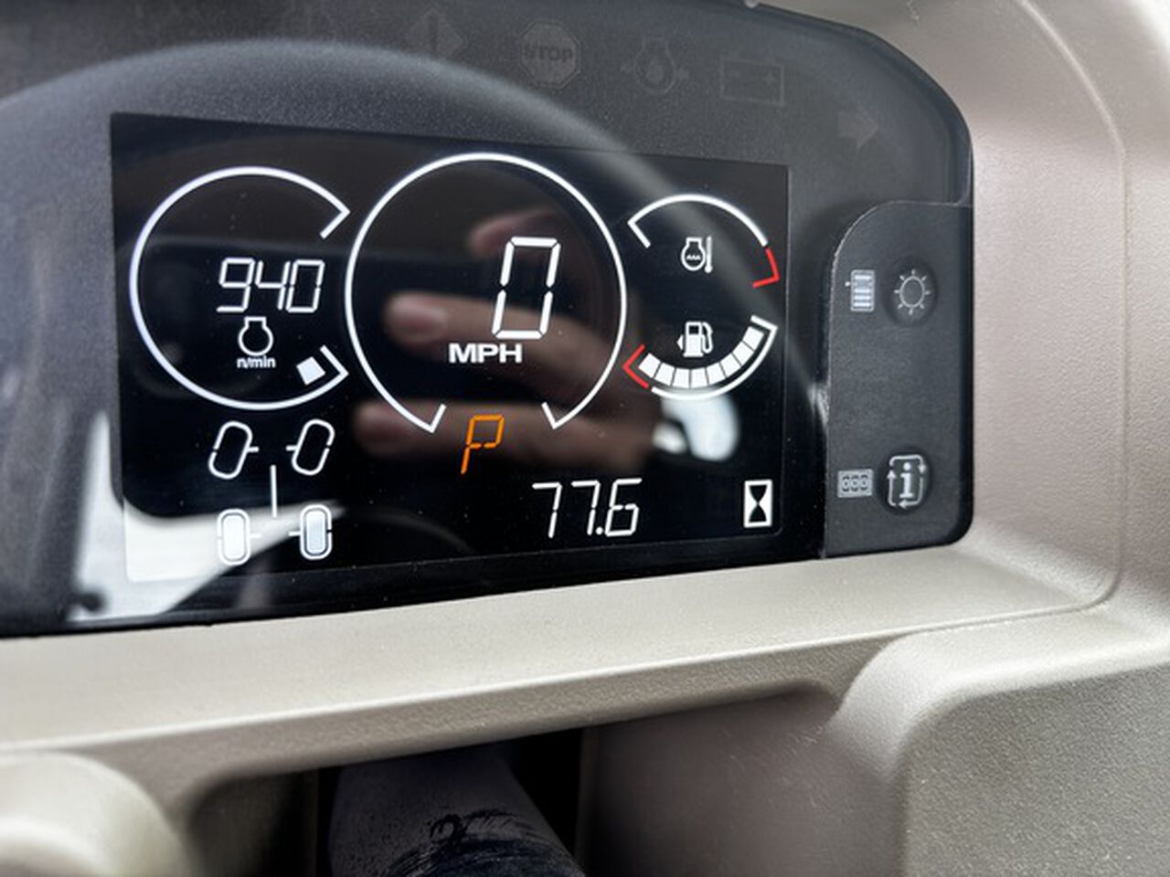 2024 XUV835R - 428283,  image number 27