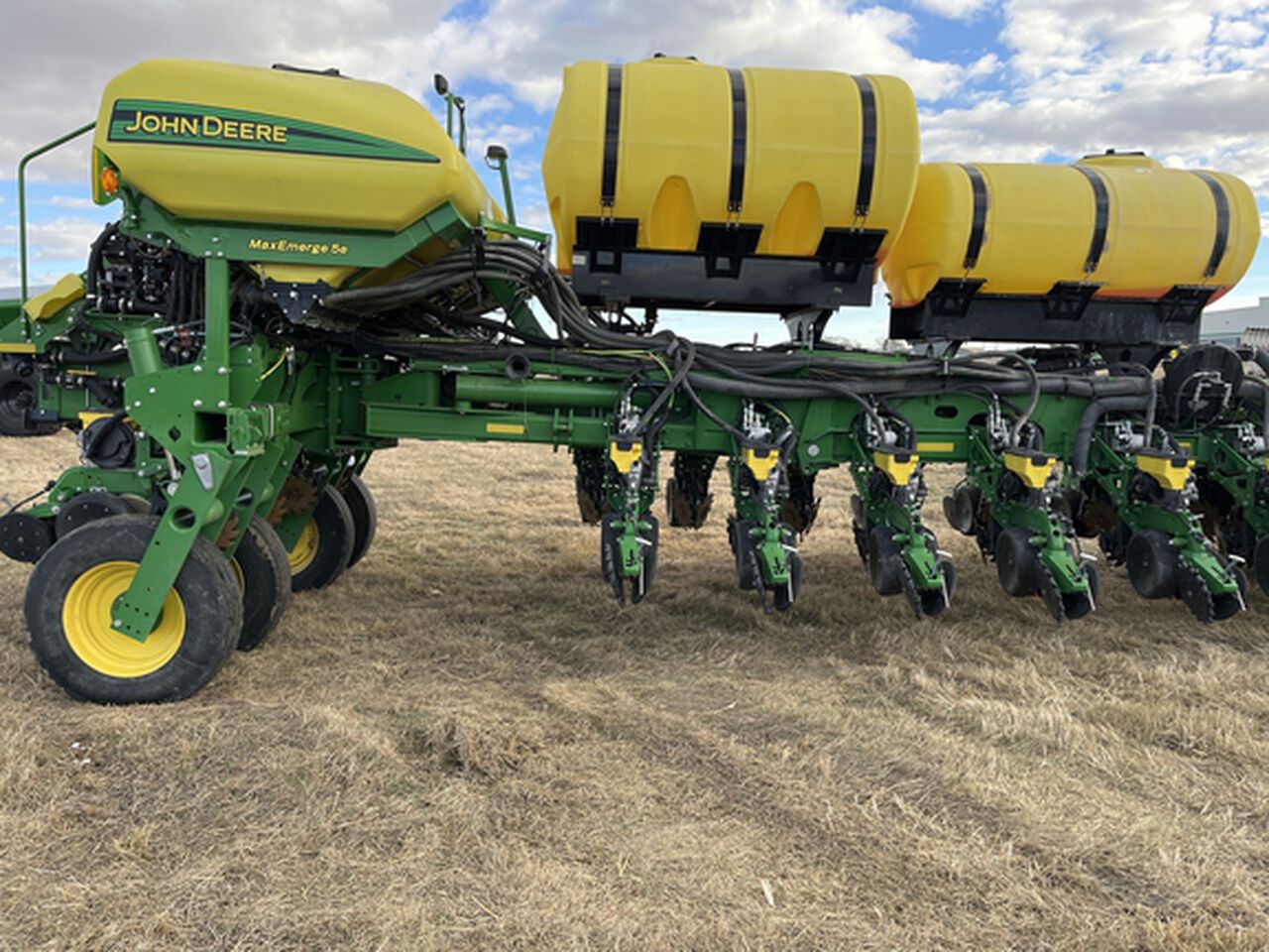 2019 1775NT - 441465,  image number 3