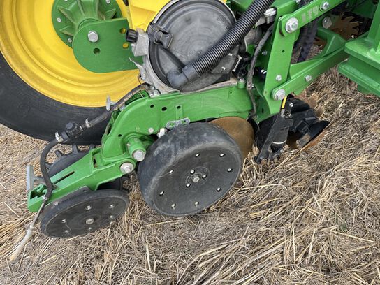 2019 1775NT - 441465,  image number 13