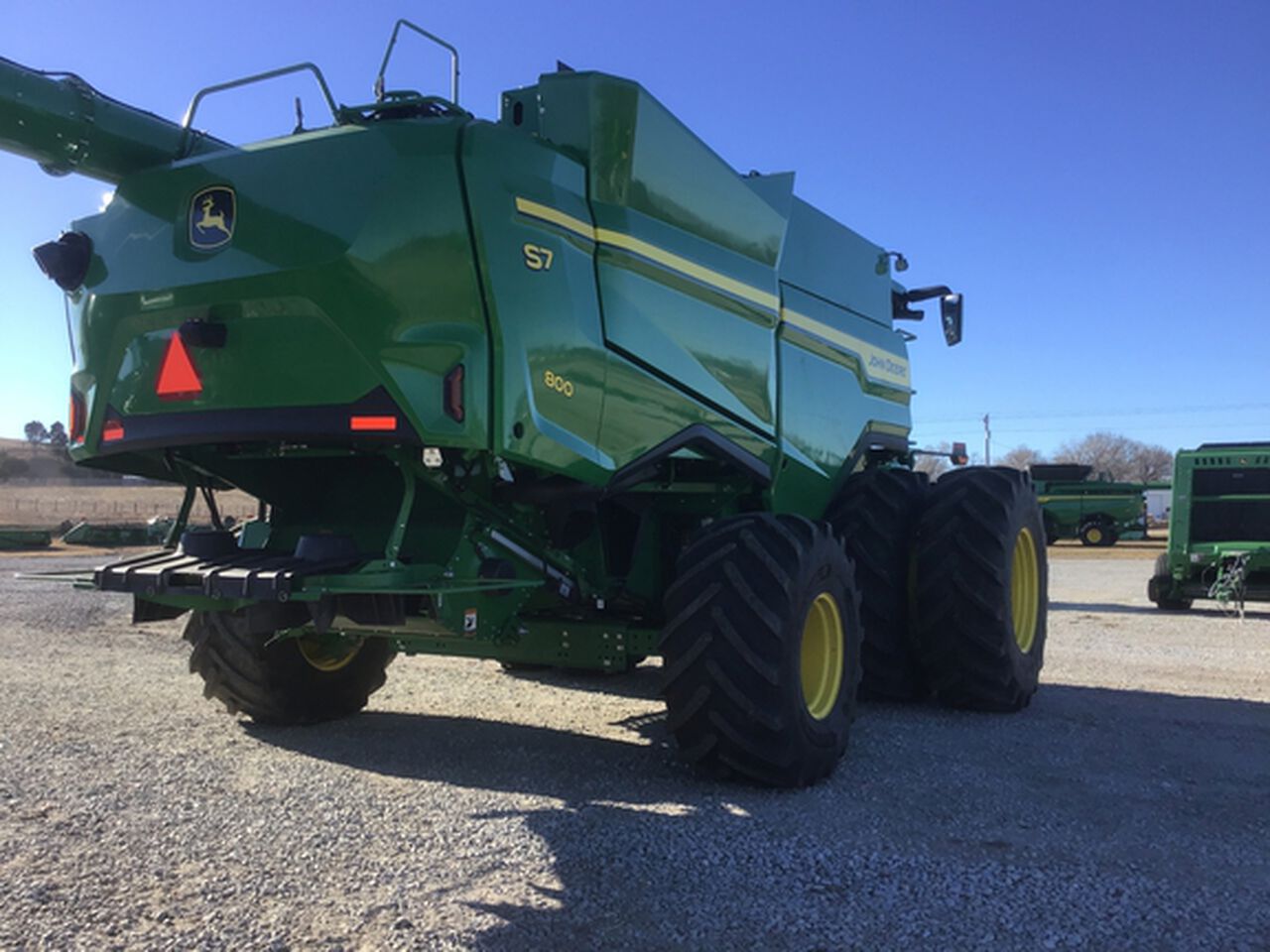 2025 S7 800 - 441972,  image number 5