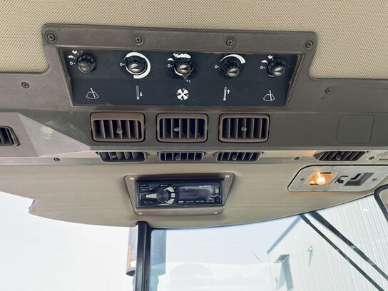 1989 4755 - 444748,  image number 11