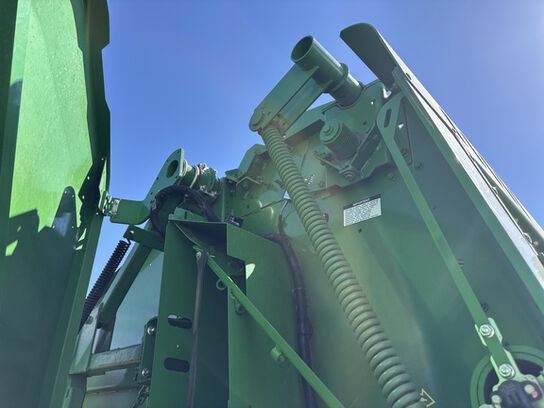 2019 560M - 448613,  image number 7