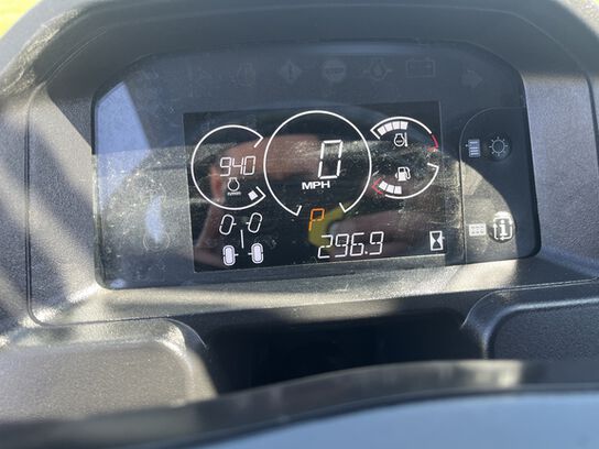 2023 XUV 835M - 437965,  image number 5