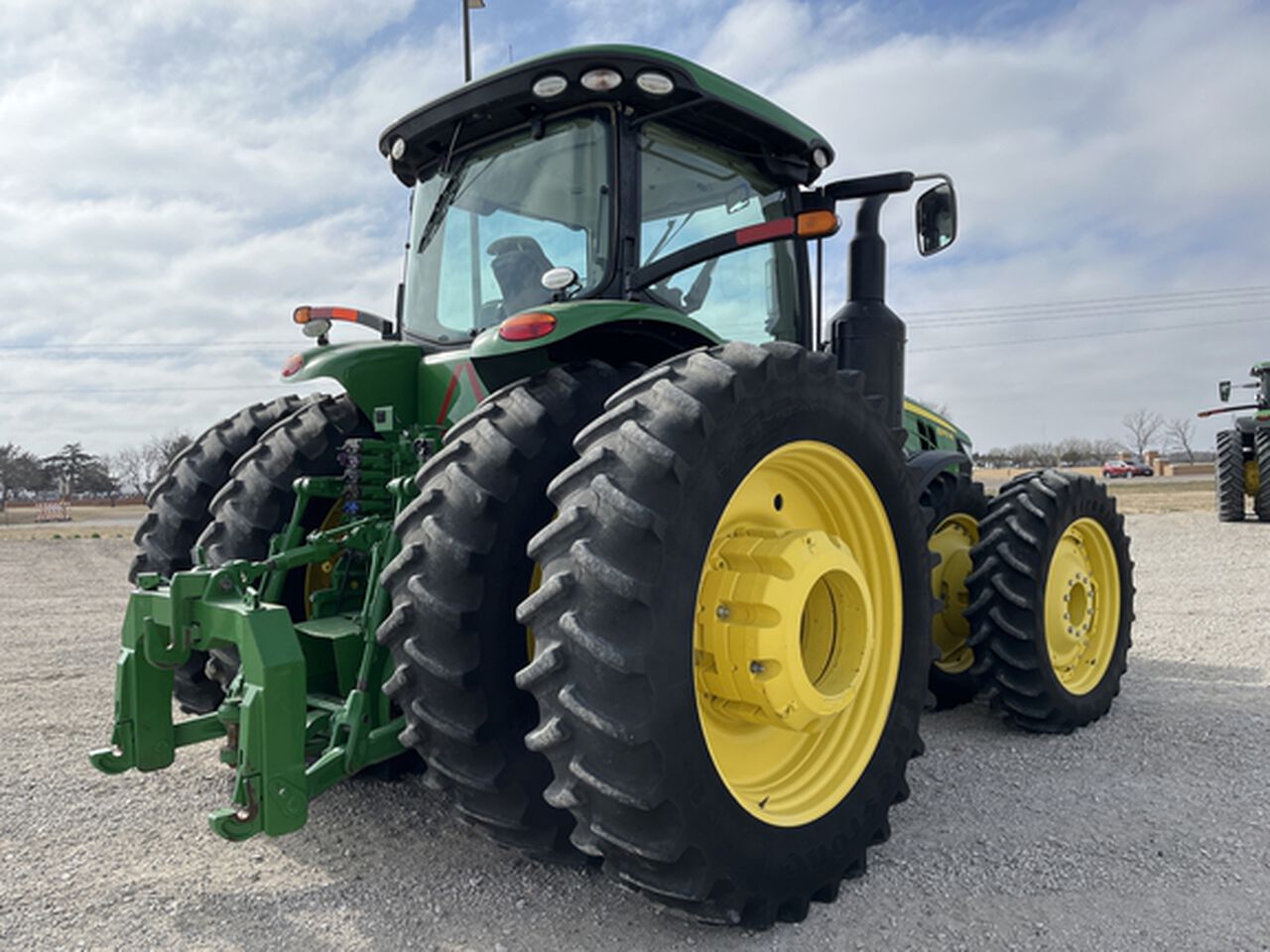 2017 8370R - 441497,  image number 3